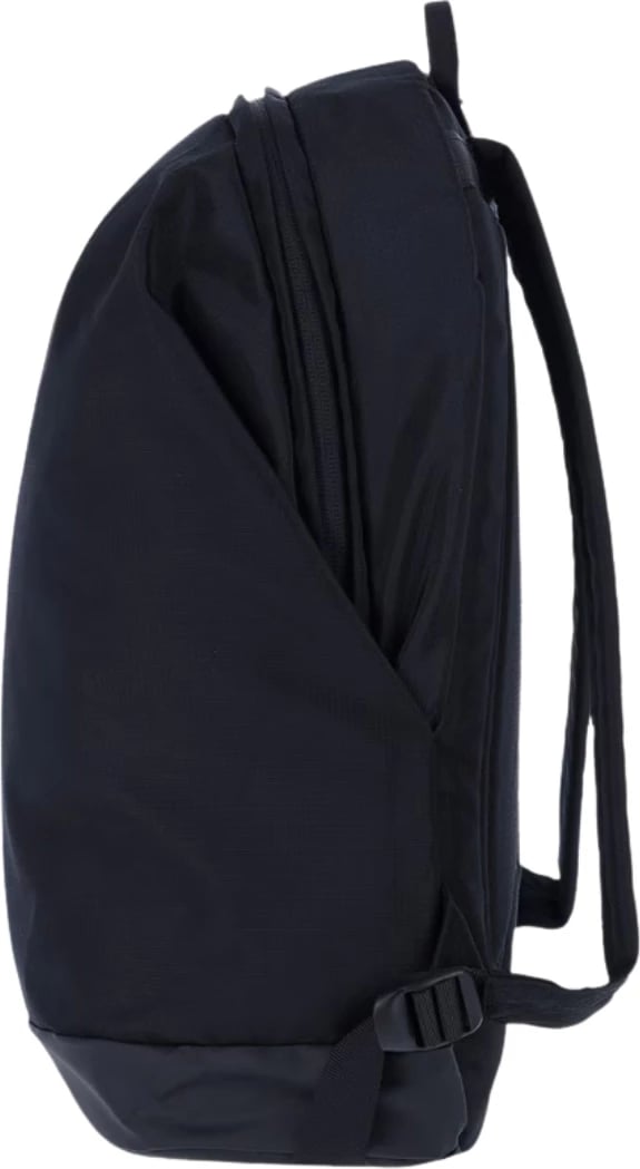 Çantë shpine 4F unisex, e zezë Çantë shpine 4F unisex, e zezë