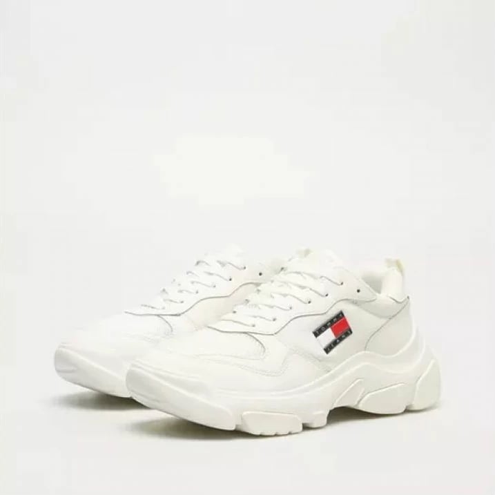 Atlete femra Tommy Hilfiger, të bardha