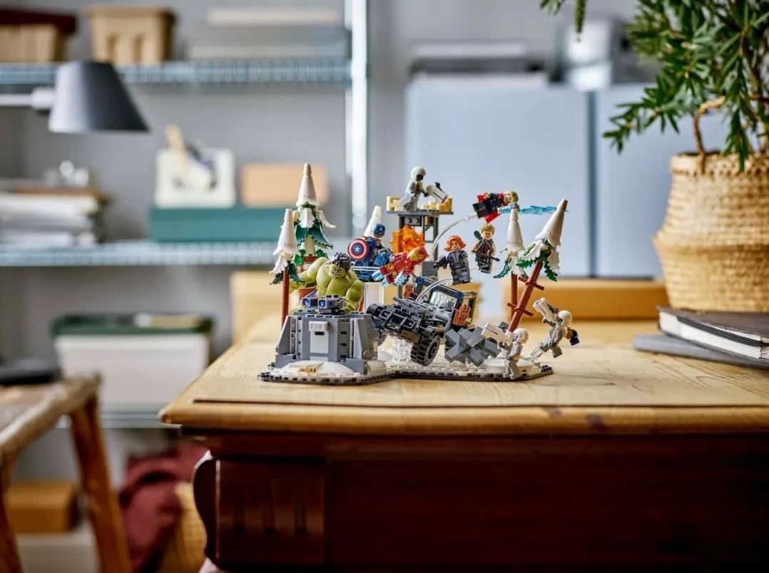 Set LEGO Marvel Avengers 76291, 613 pjesë, për fëmijë 10+, me minifigura Hulk, Iron Man, Thor, Black Widow, Captain America, Hawkeye, ushtarë Hydra