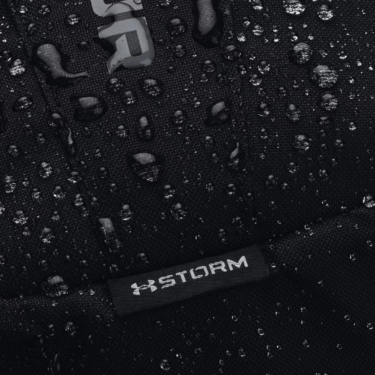 Çantë shpine Under Armour unisex, e zezë dhe gri
