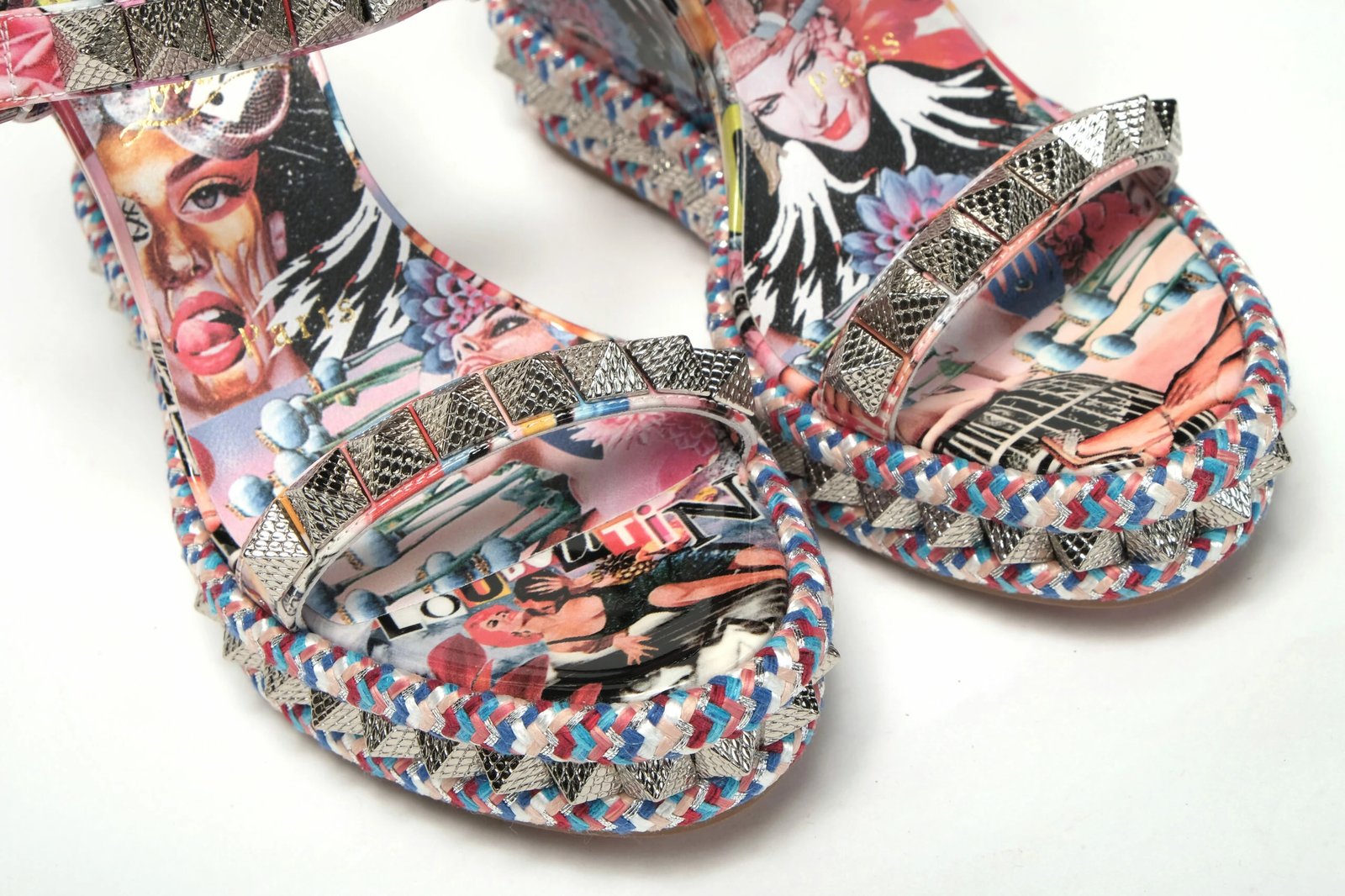 Këpucë me taka Christian Louboutin, shumëngjyrëshe