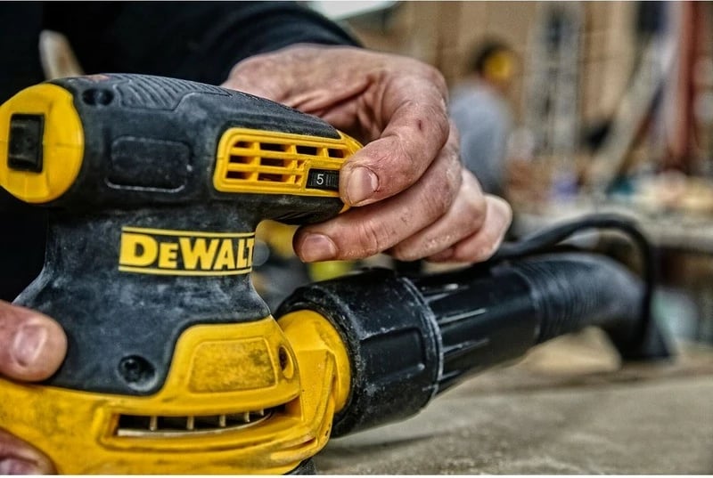 Lëmues orbital DeWALT 125mm 280W, zi/verdhe