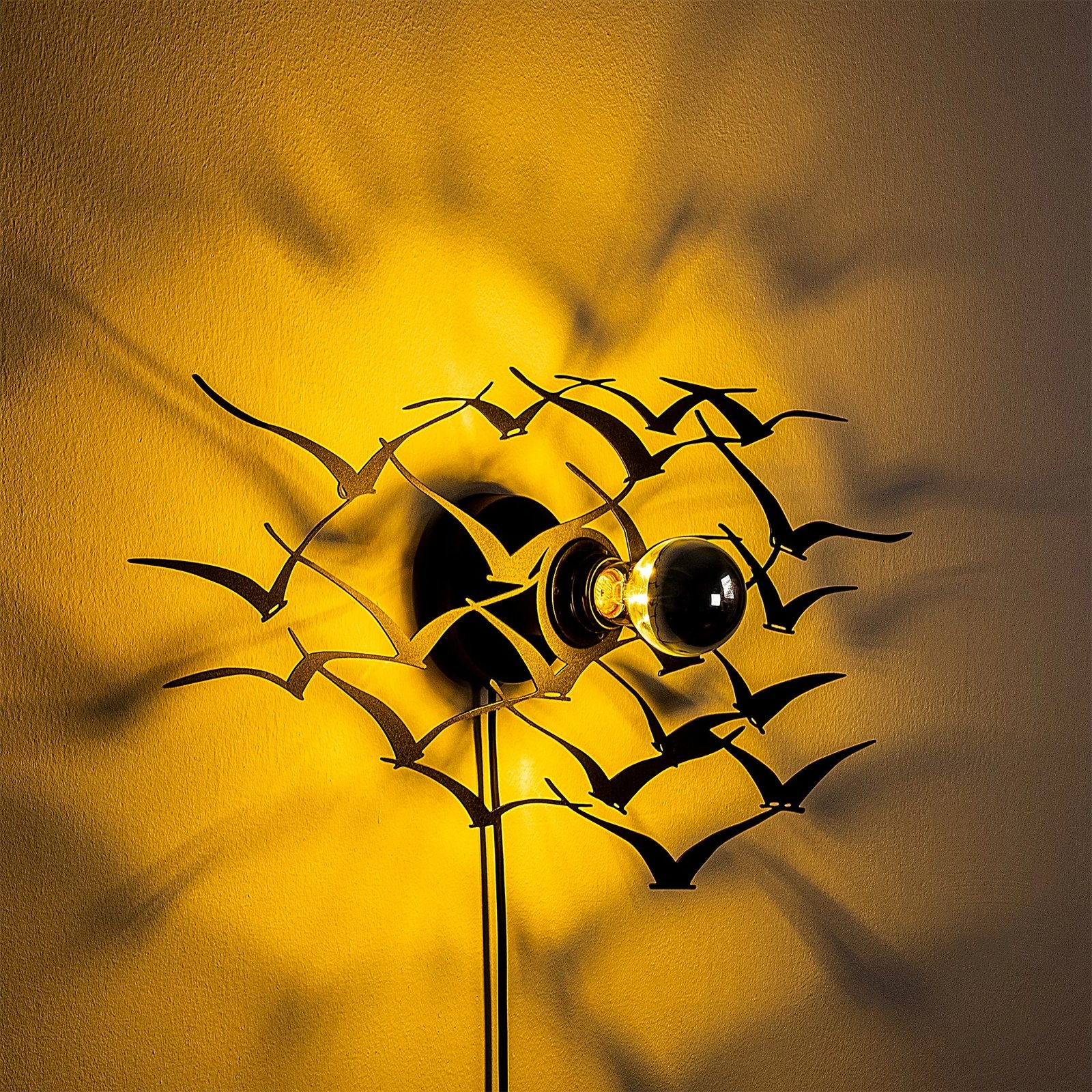 Llambë muri Opviq, zogj fluturues, ngjyrë e zezë Llambë muri Opviq, zogj fluturues, ngjyrë e zezë