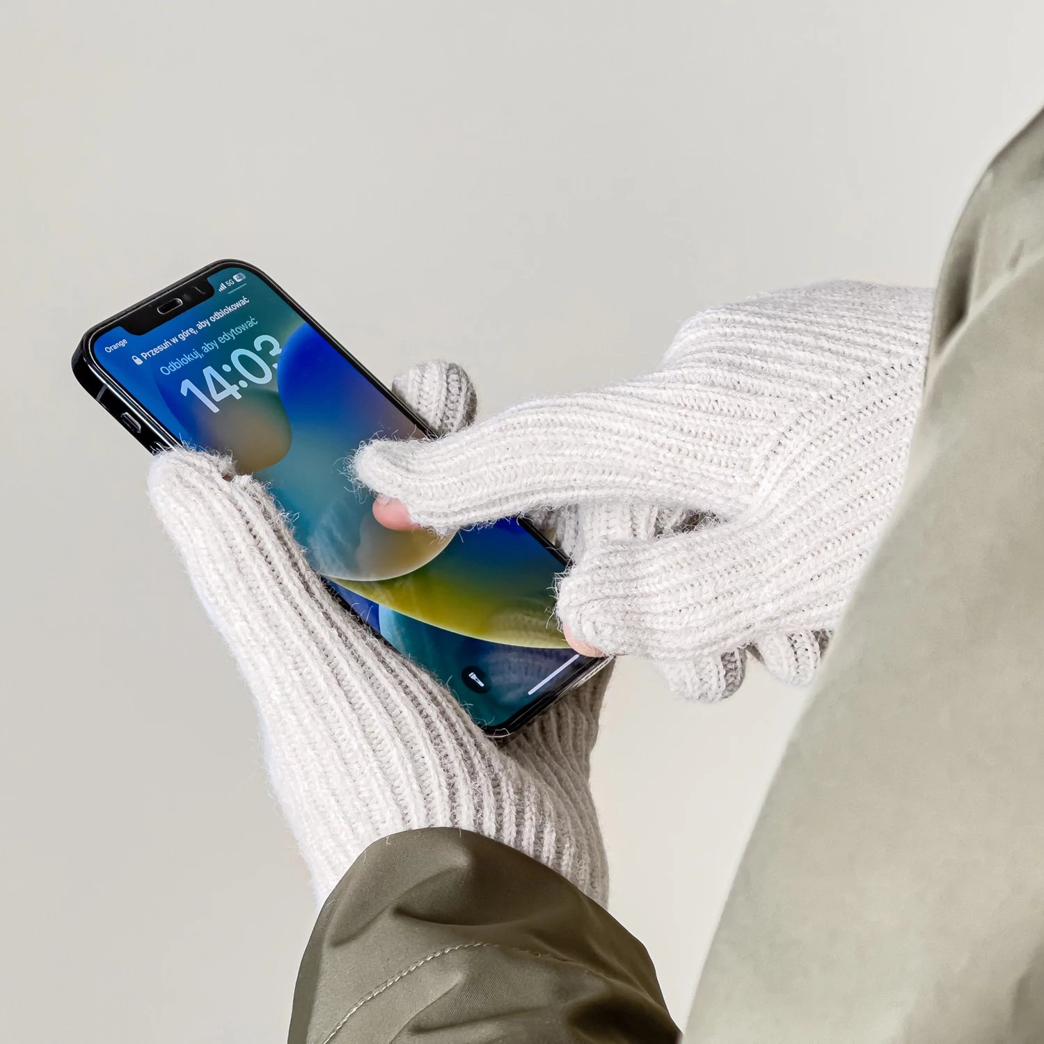 Doreza të thurura për telefon Hurtel, madhësi universale, bezhë