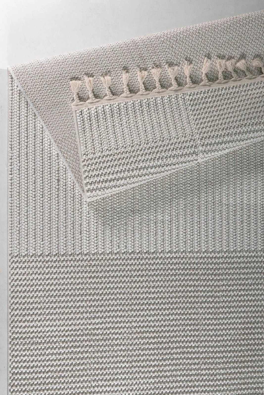 Qilim i bardhë, Conceptum Hypnose, 200x290cm, Korya