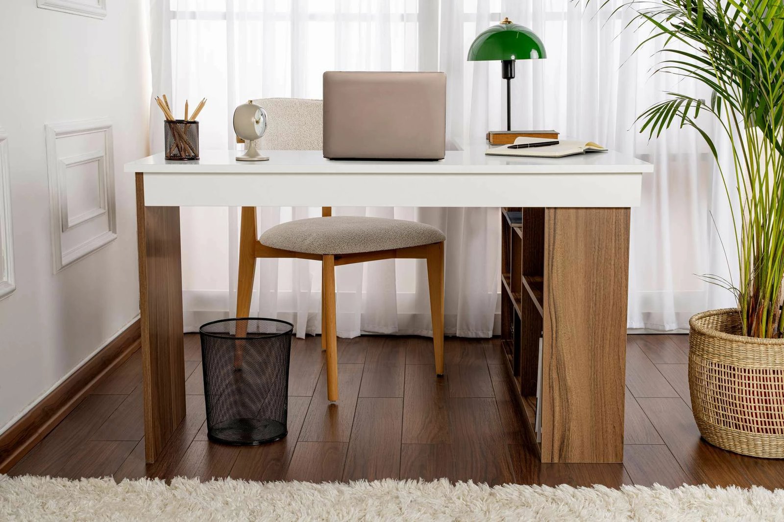 Tavolinë pune Nordure, Vesper, ngjyrë arre dhe e bardhë