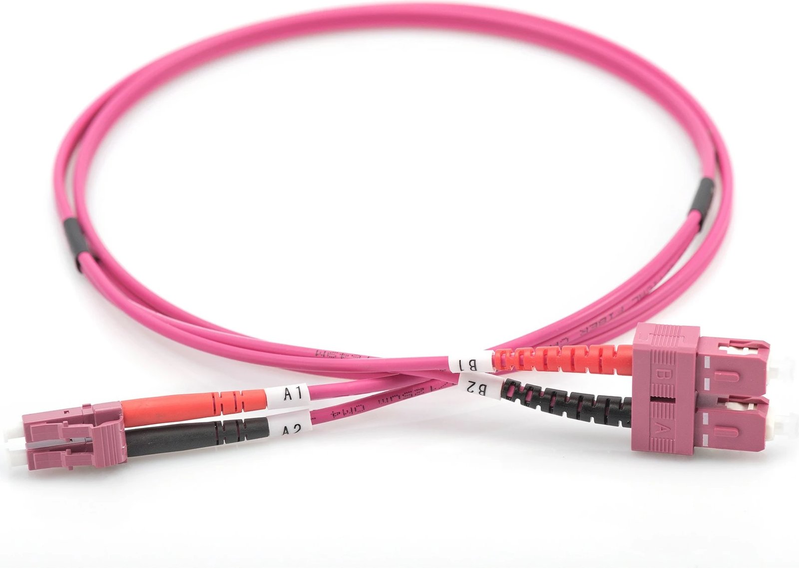 Kabllo optik Digitus OM4 patch cord, LC në SC, 2m, vjollcë