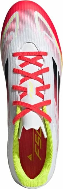 Atlete futbolli adidas F50 Club, të bardha