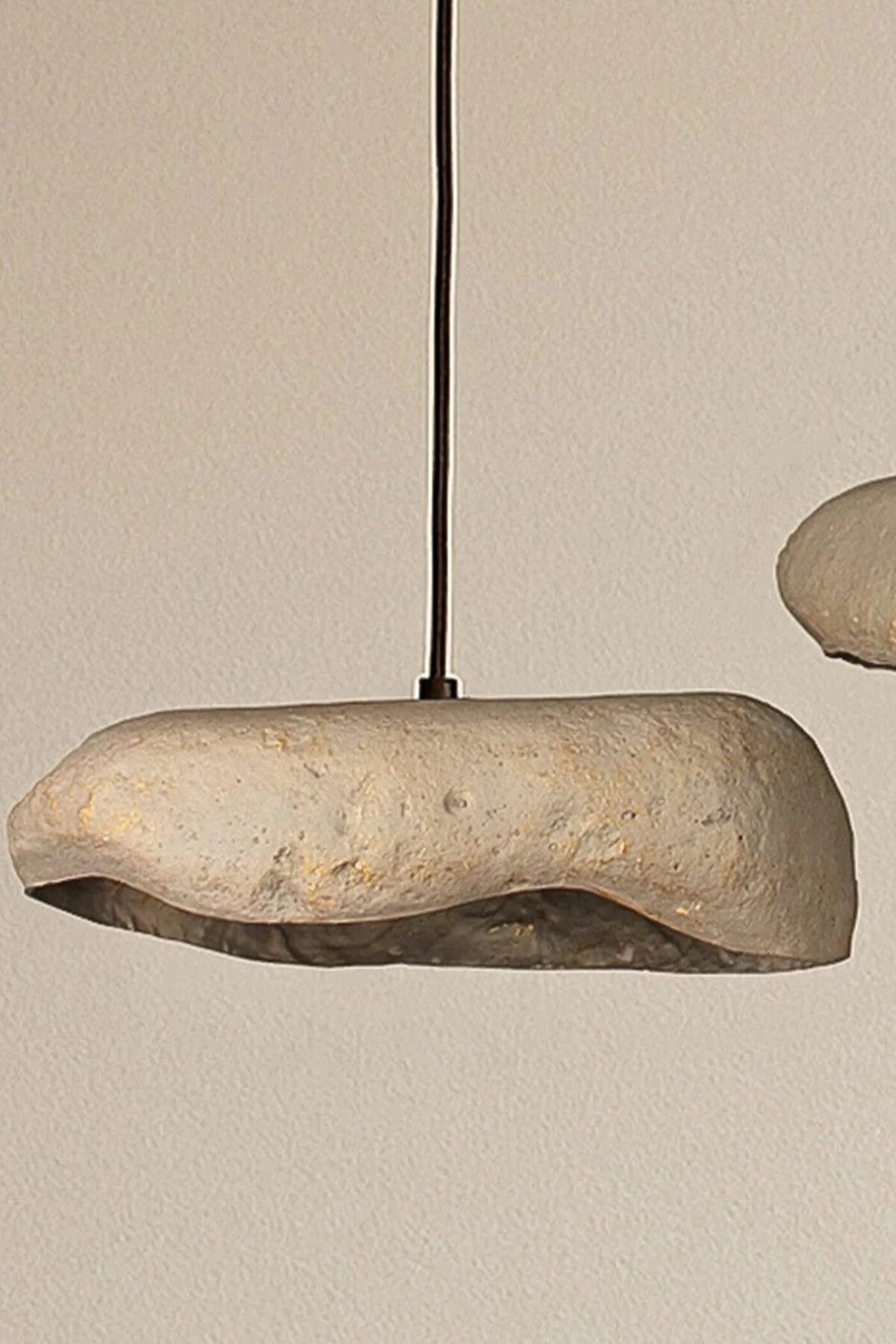 Llambë tavani Opviq, BK196, trup metalik, kapakë betoni, e zezë/gri