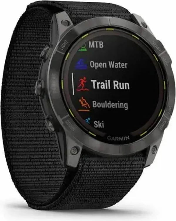 Orë sportive Garmin unisex, e zezë