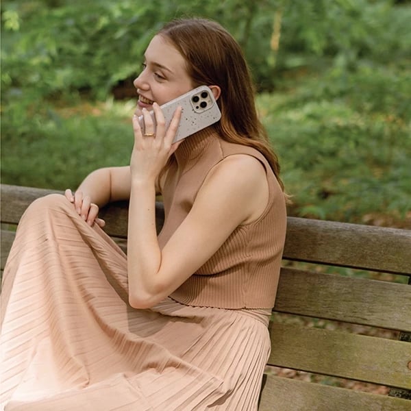 Mbështjellës UNIQ Coehl Terrazzo për iPhone 14, Rozë
