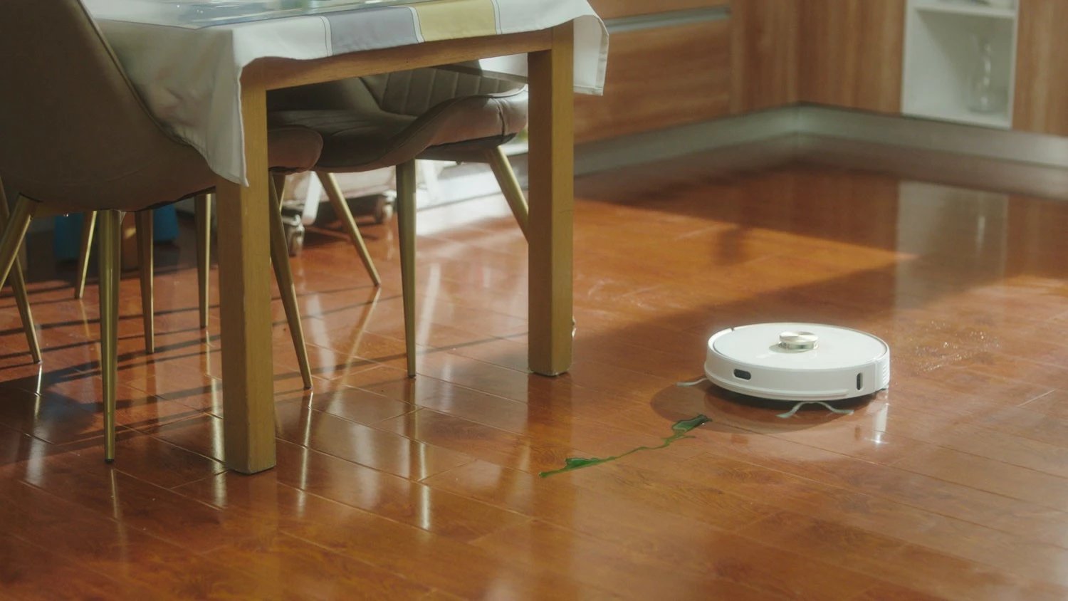 Fshesë robotike Lenovo T1S, pa qese, HEPA, e bardhë