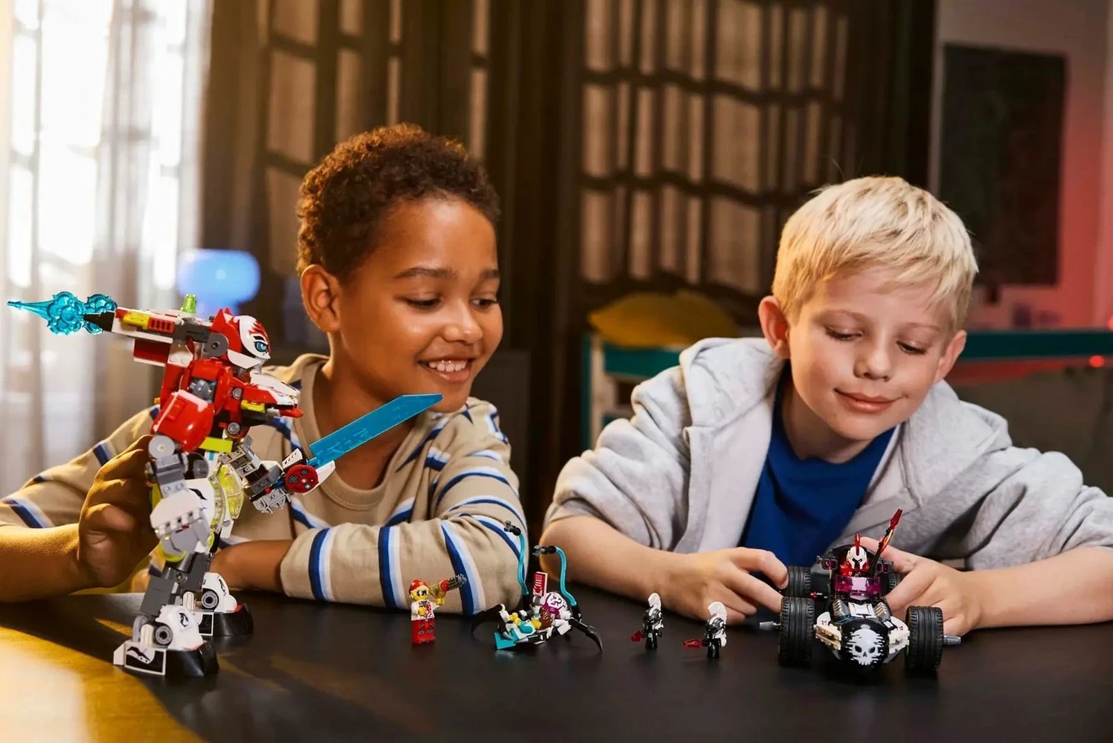 Set LEGO DREAMZZZ 71497, Tiger Mech dhe Hot Rod Car, 1006 pjesë