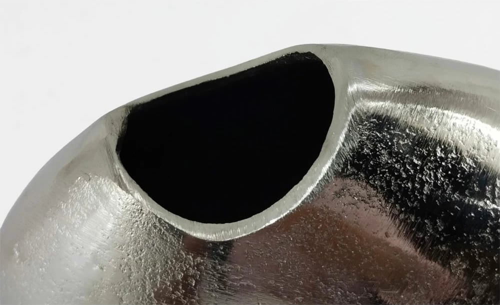 Vazo dekorative Doto, alumin, ngjyrë argjendi-nikel, 16x8x18cm Vazo dekorative Doto, alumin, ngjyrë argjendi-nikel, 16x8x18cm