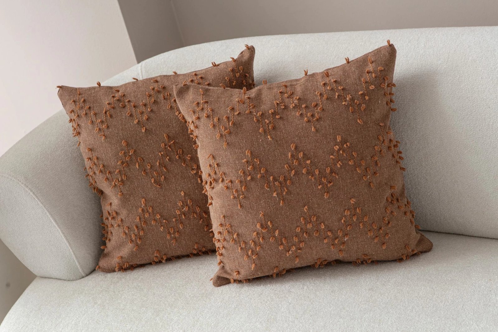 Set mbulesash jastëku (2 copë), Evila Originals, Tuffet, ngjyrë kafe, 43x43cm