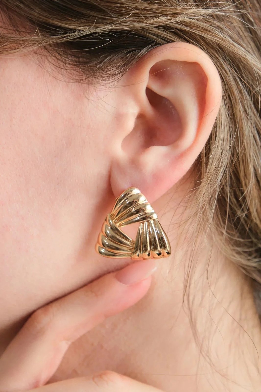 Vathë Jumeon, ngjyrë ari, model trekëndësh, një madhësi