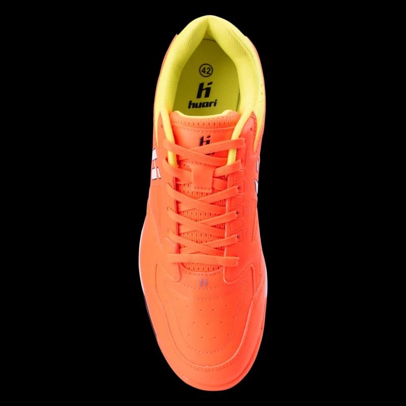 Atlete futbolli për meshkuj Huari, të zeza