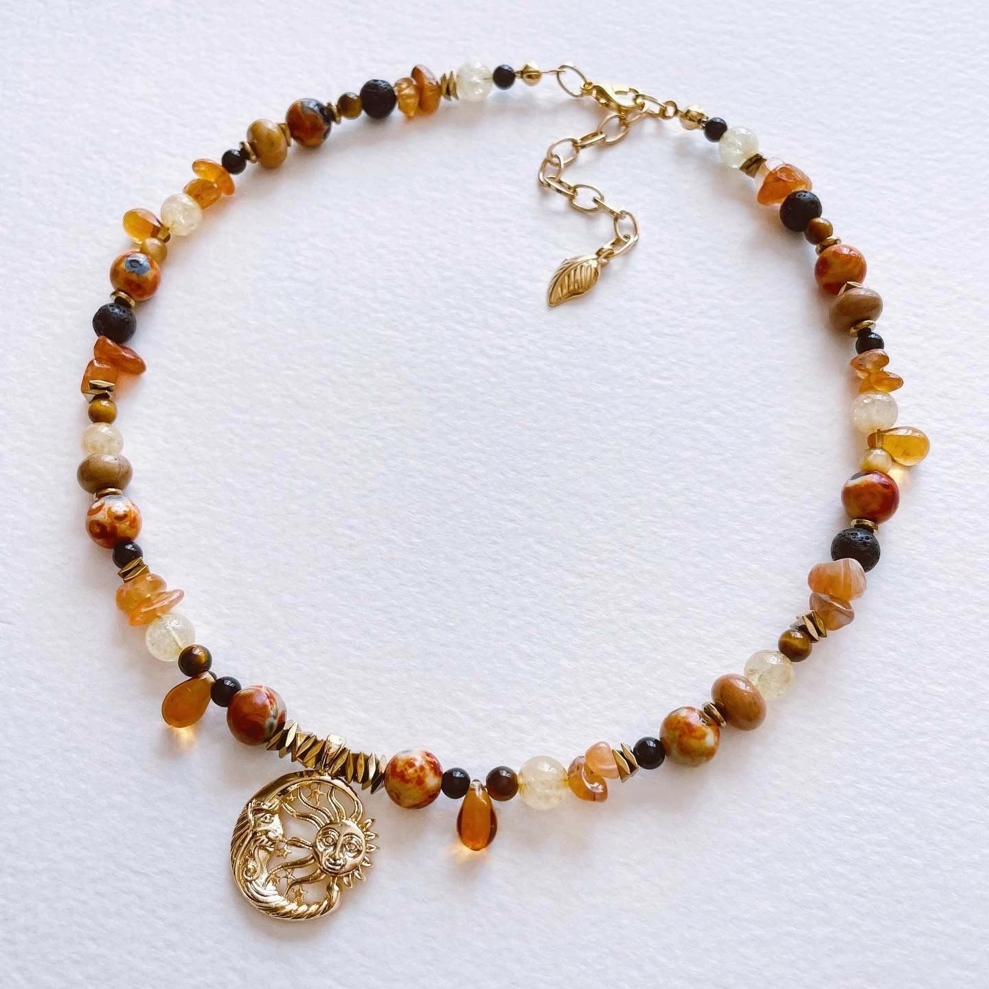 Qafore Jumeon, Wild Sunset v2, shumëngjyrëshe, gurë natyralë, punim dore