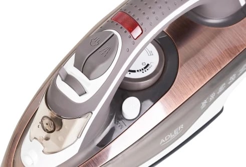 Hekur Adler AD 5030 3000 W taban qeramik depo uji 310 ml avull vertikal