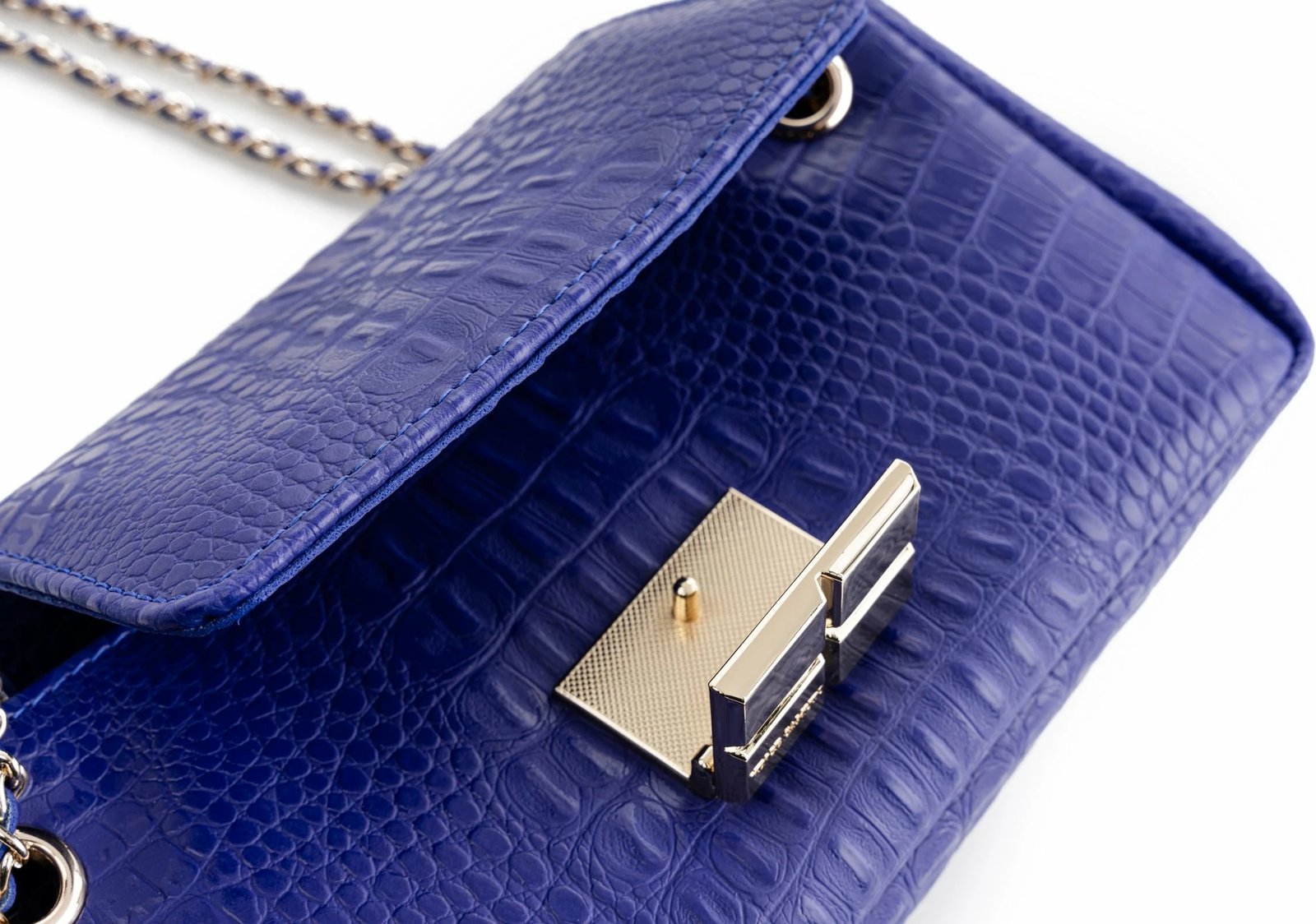 Çantë shpatull për femra, ngjyrë sax blue, teksturë krokodili, Vince Camuto Siena