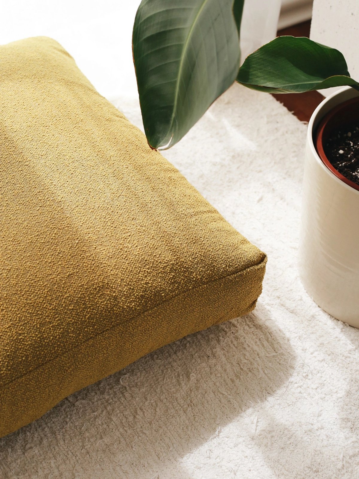 Jastëk TEDDY Atelier del Sofa, ngjyrë mustard, 70x27x70cm