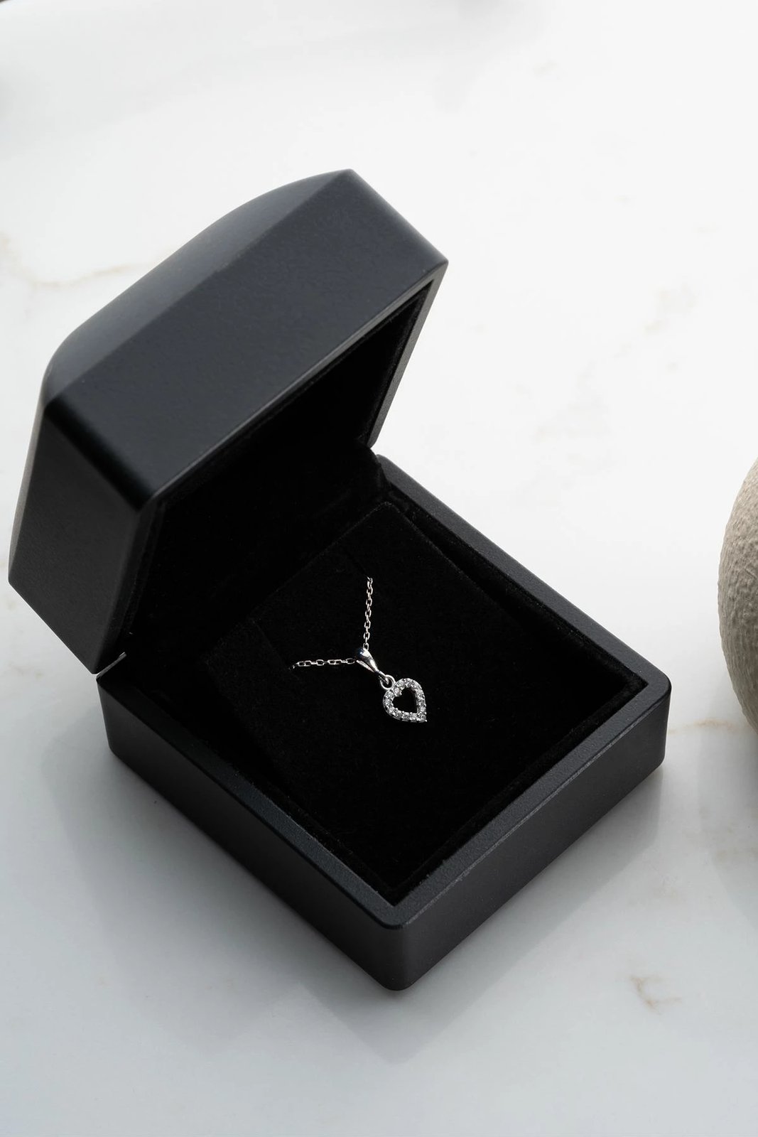 Varëse argjendi Jumeon, KLM00062