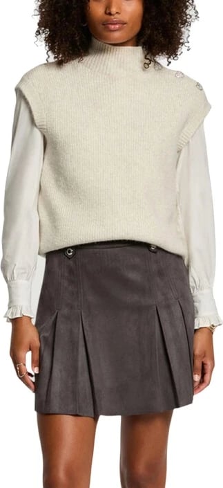 Jelek Morgan De Toi femra, e bardhë