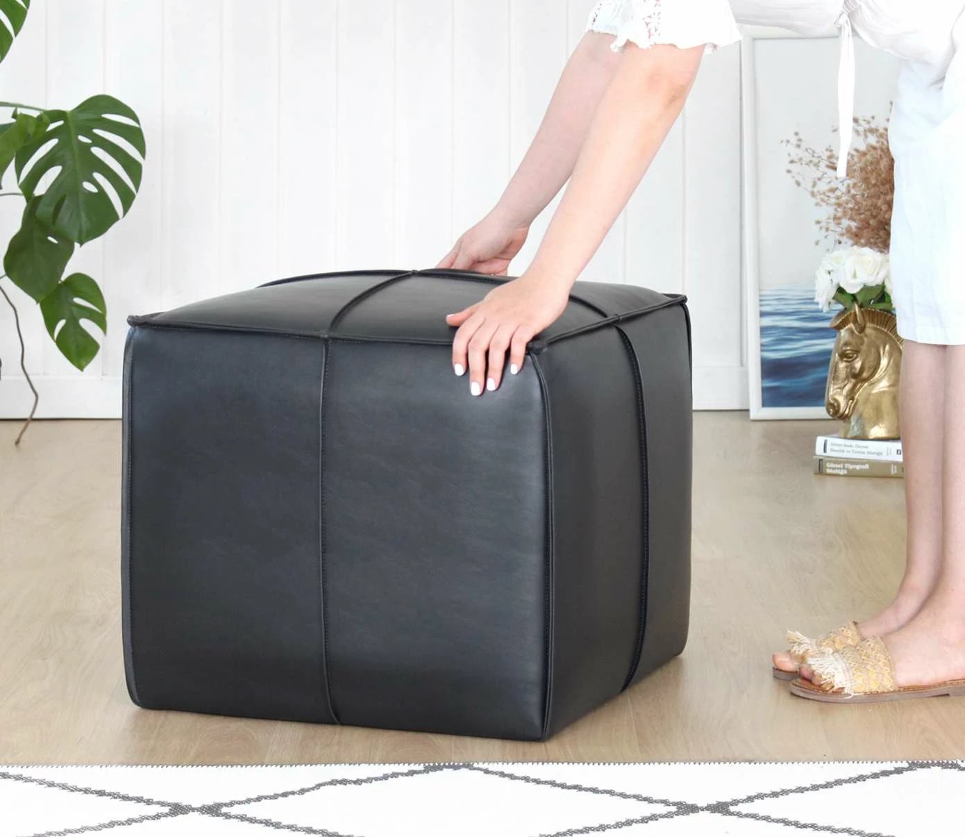 Puf i zi prej lëkure PU, Atelier del Sofa, Ottowel