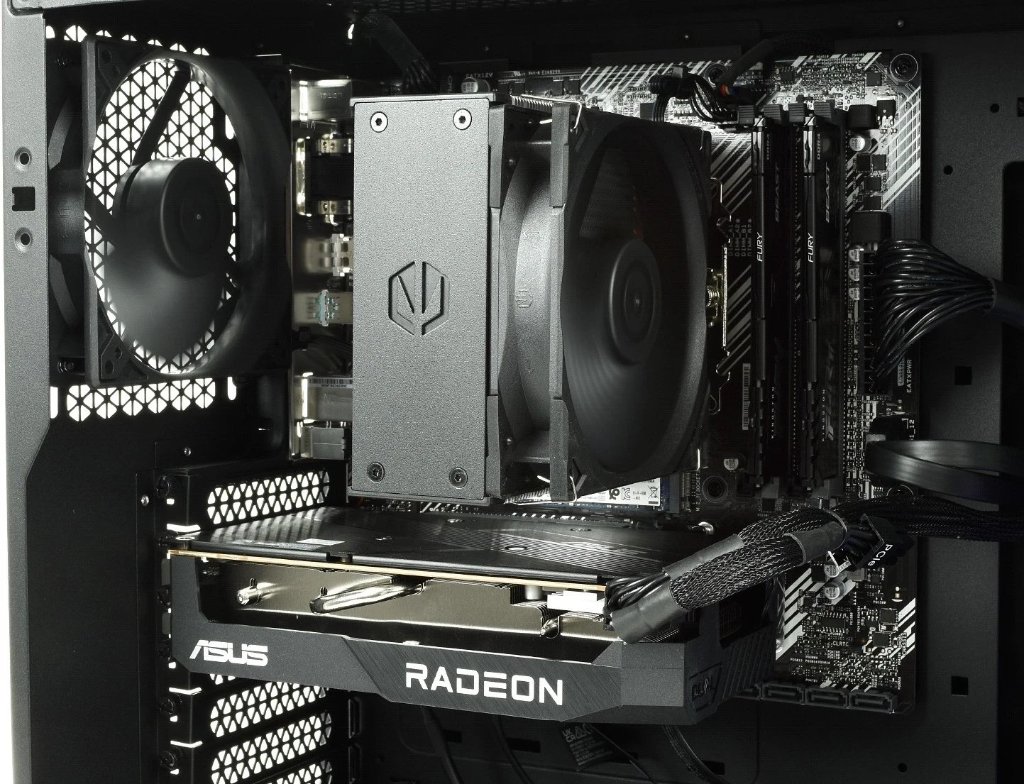 Kompjuter Komputronik Infinity R550 [AX18], AMD Ryzen 5 5600X, RAM 64GB, RX 7600 8GB, SSD 2TB, HDD 4TB, Win 11 Pro, i zi
