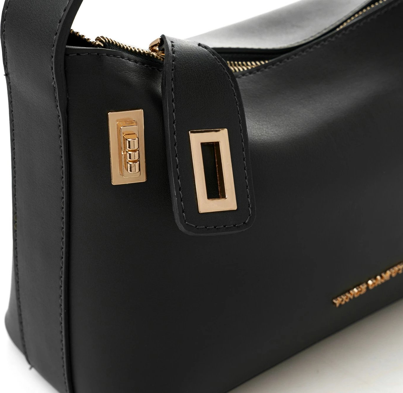 Çantë shpine Novara, e zezë, Vince Camuto Çantë shpine Novara, e zezë, Vince Camuto