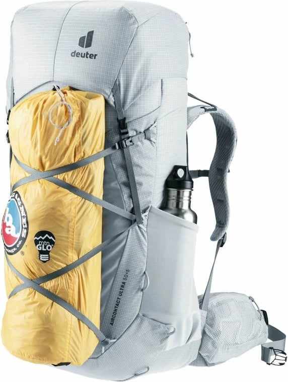 Çantë shpine Deuter, për meshkuj dhe femra Çantë shpine Deuter, për meshkuj dhe femra