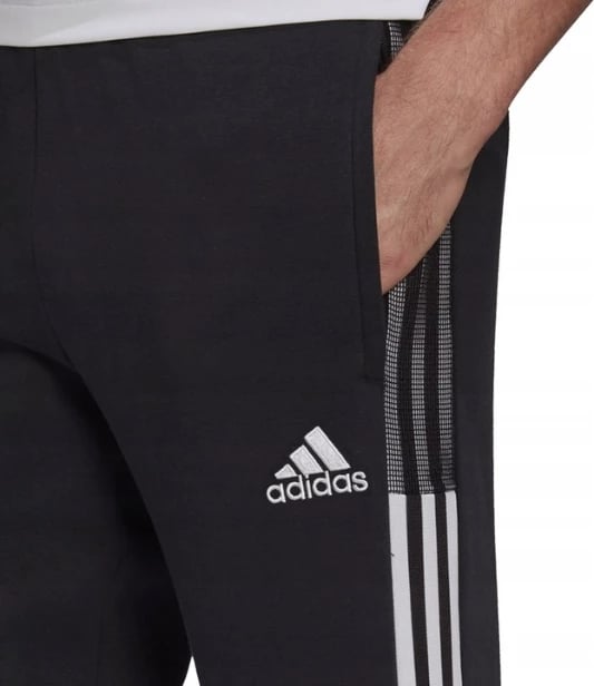 Pantallona Adidas për meshkuj, GT6642, të zeza