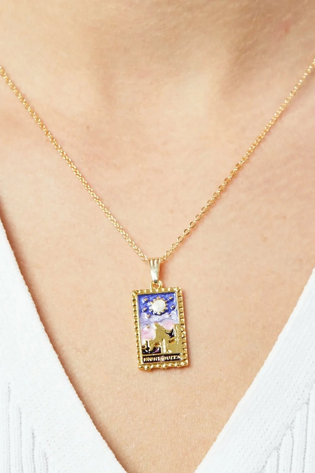 Varëse qafe Jumeon, ngjyrë ari, Nightqueen