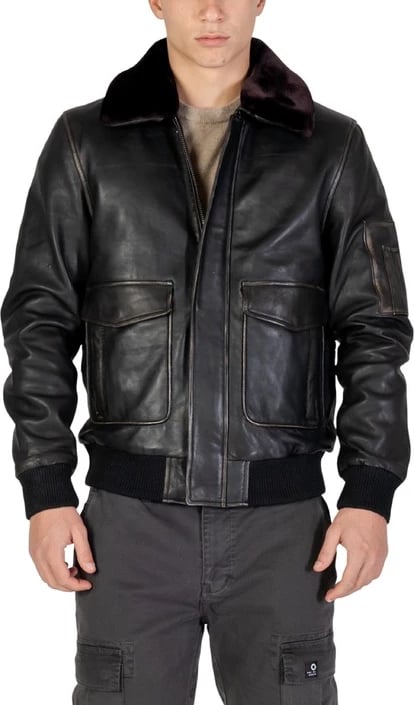 Jakne meshkuj Yos, kafe