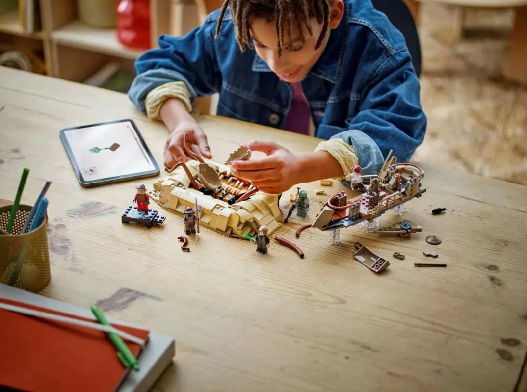 Set LEGO Star Wars 75396 Desert Skiff & Sarlacc Pit, 558 pjesë