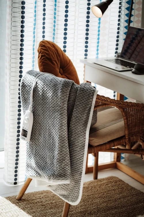 Nën-batanije elektrike me kohëmatës, Camry CR 7416, një‑personëshe 150x100 cm, 8 nivele ngrohjeje, lavazh 30°C, gri