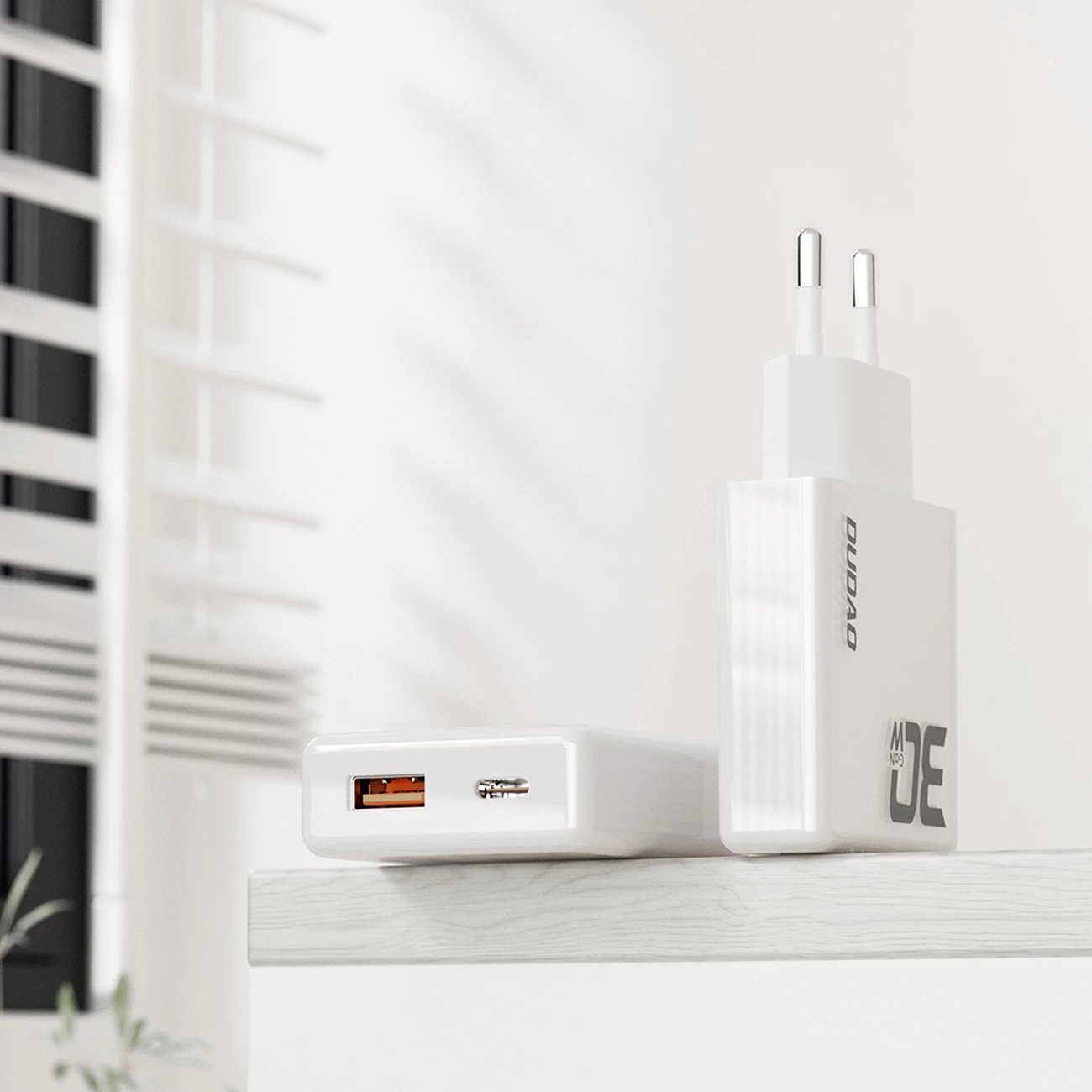 Karikues muri Dudao A30EU, GaN, 30W, 2 porta USB-A/USB-C, i bardhë