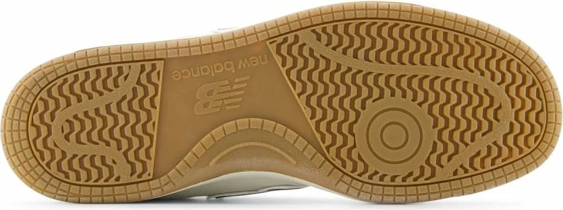 Atlete për meshkuj New Balance, të bardha dhe portokalli