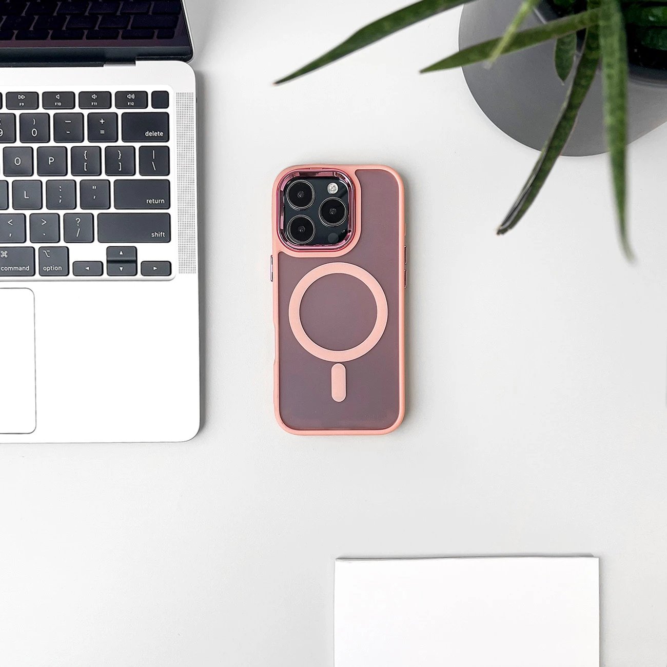 Mbështjellës Hurtel Fashion Case MagSafe për iPhone 16 Pro, rozë