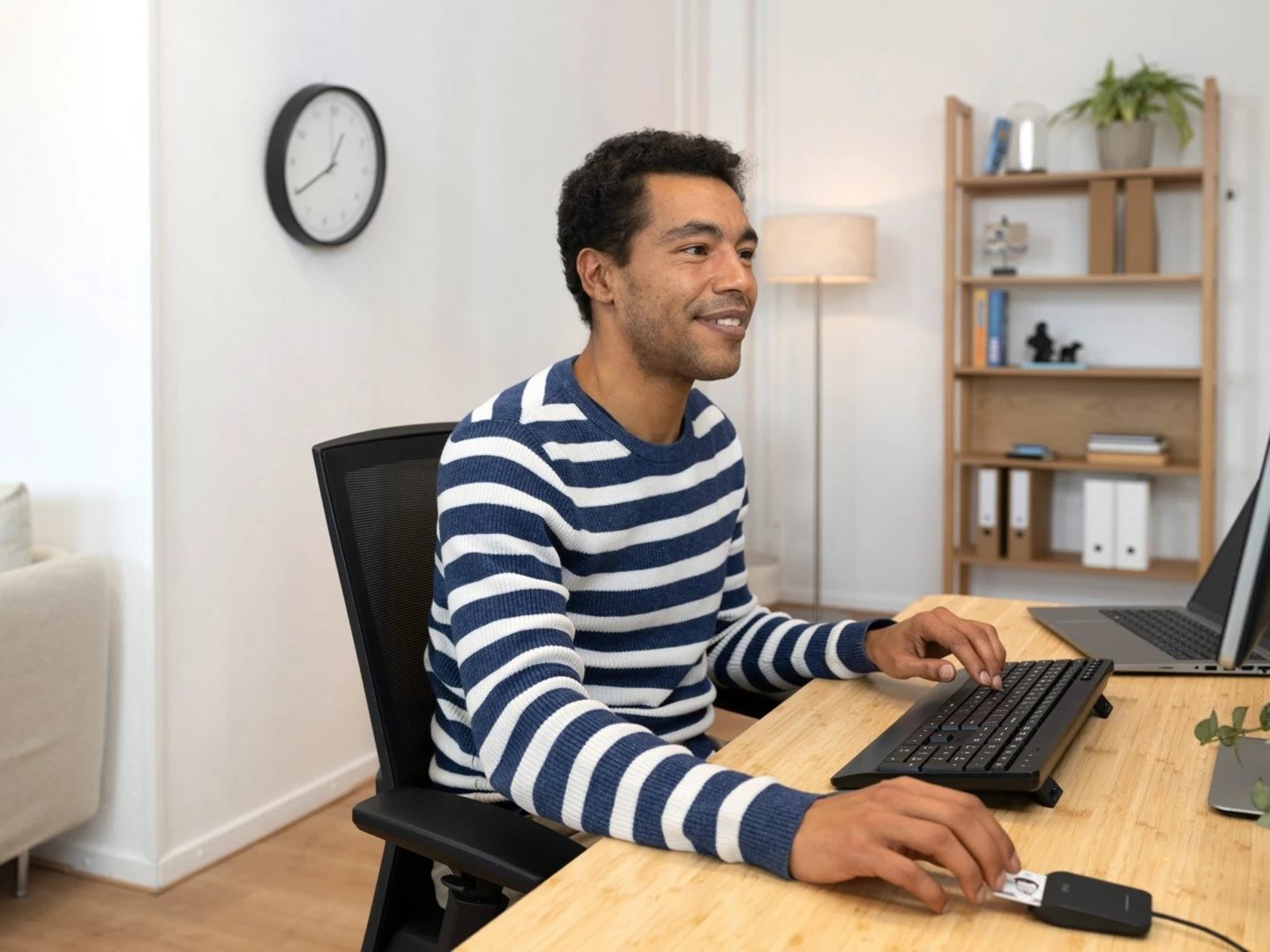 Lexues kartelash të mençura Trust Primo, USB, i zi