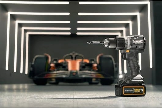 Makine shpuese/vidëzuese DeWalt MCLAREN DCD85MP2T, 18V, 5Ah, me 2 bateri, e verdhë/zezë, me valixhe