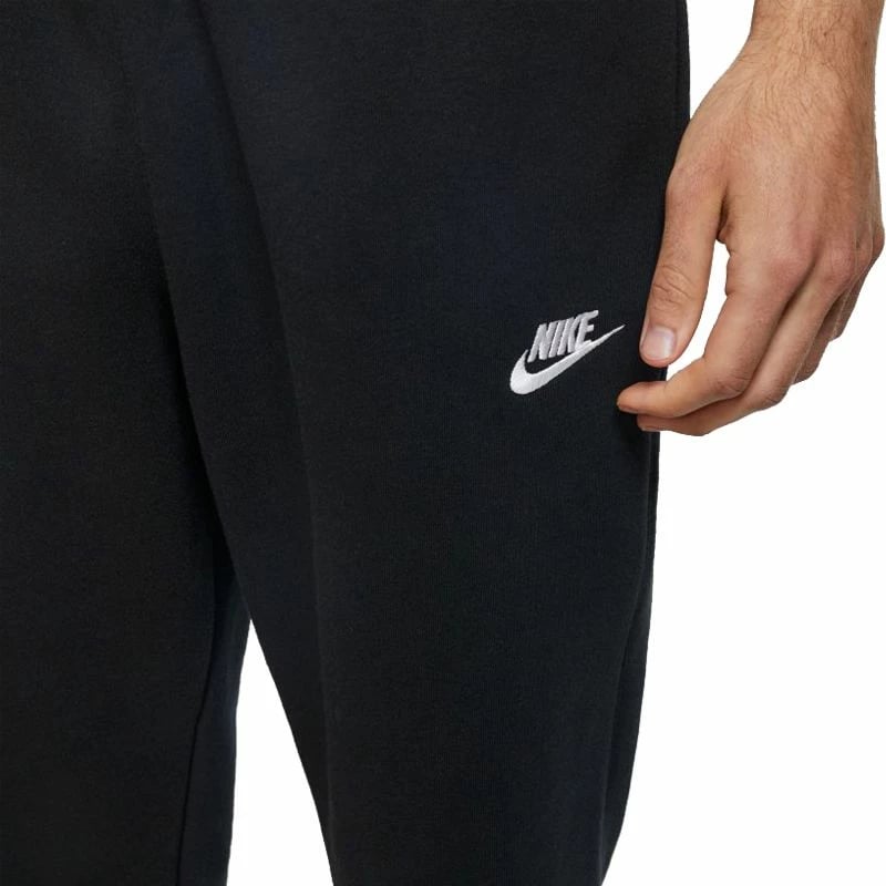 Pantallona sportive Nike për meshkuj, të zeza
