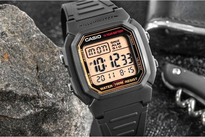 Orë dore për meshkuj Casio, e zezë