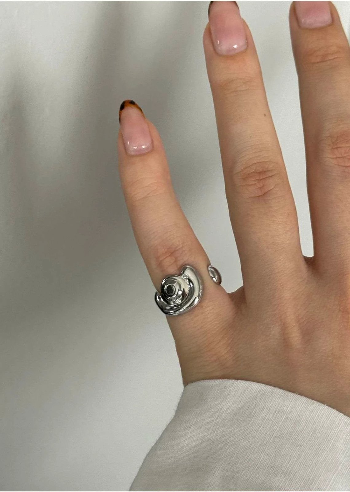 Unazë argjendi Jumeon, KPEGMSA1964