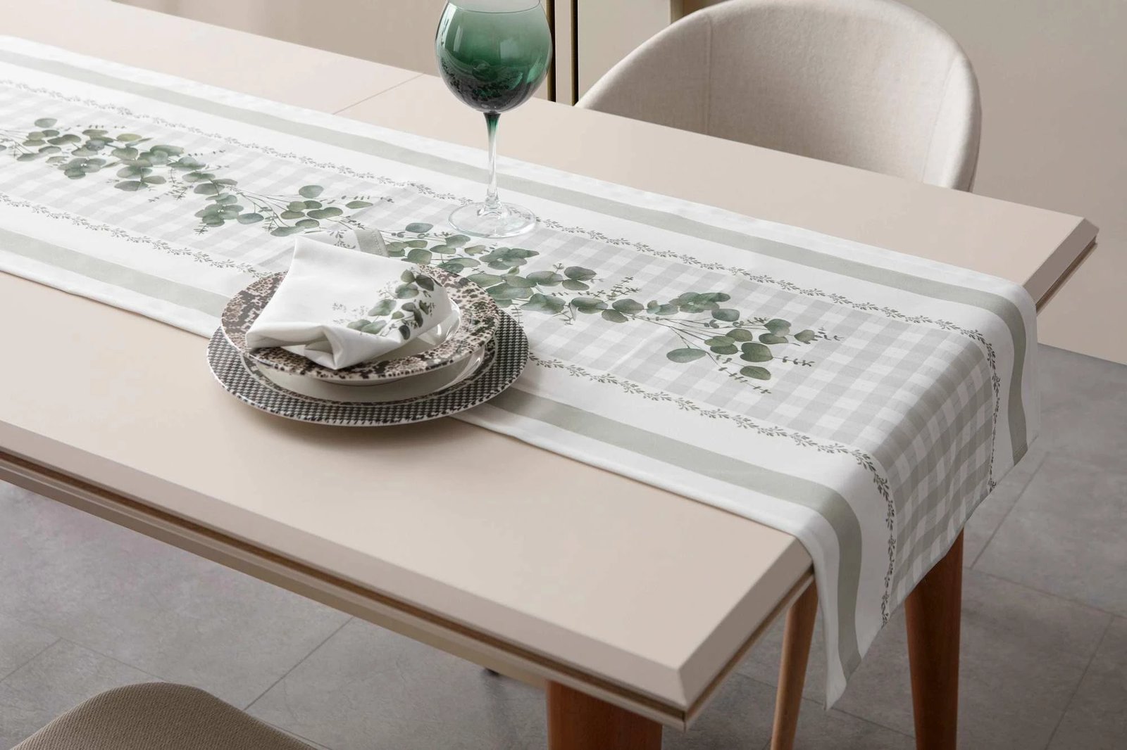 Raner pambuku, ngjyrë e gjelbër dhe e bardhë, Hermia, Eucalyptus, 50x150cm