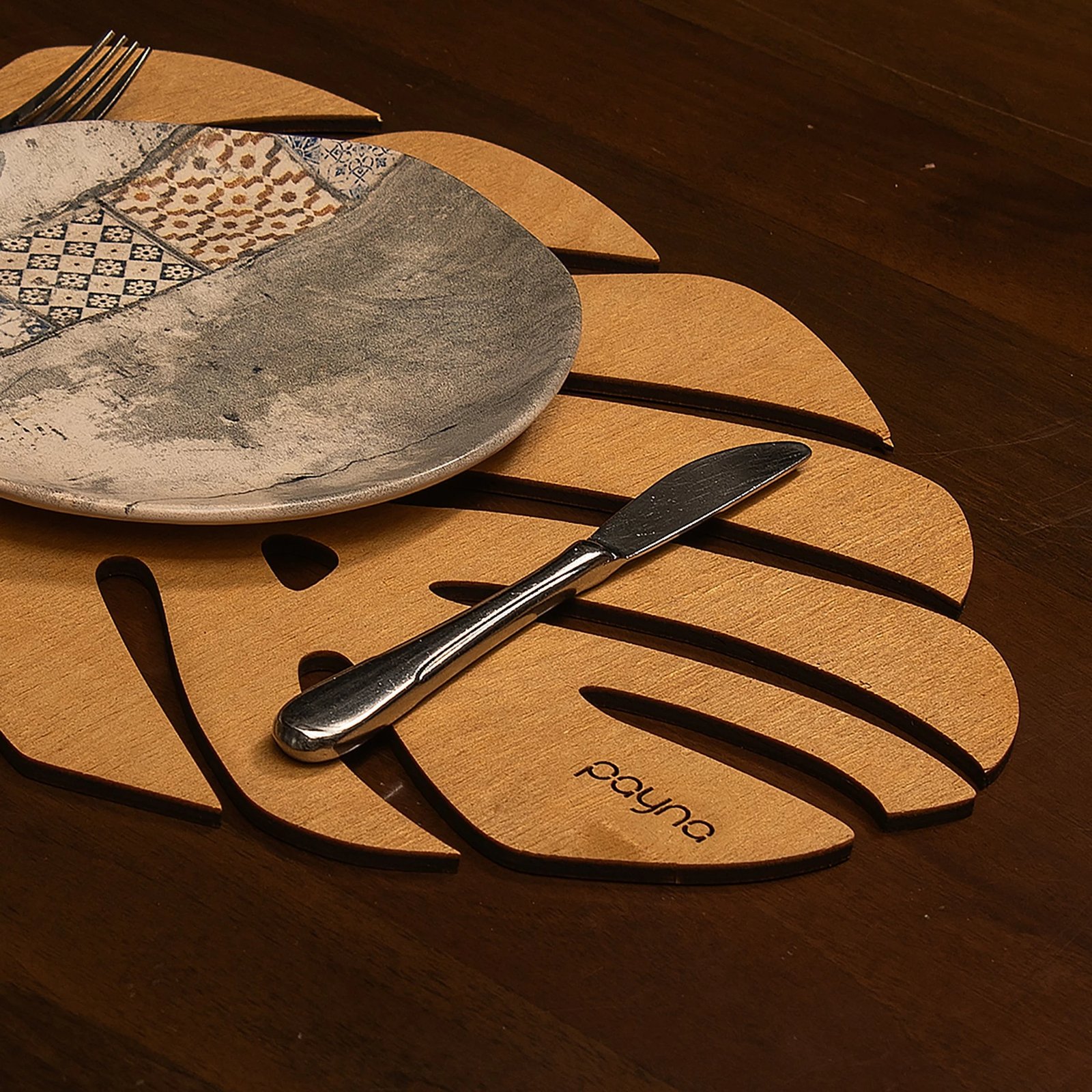 Set nënshtruesish tavoline prej druri, Monstera, ngjyrë mjaltë, 4 copë