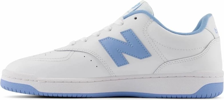 Atlete për meshkuj dhe femra New Balance, të bardha dhe blu