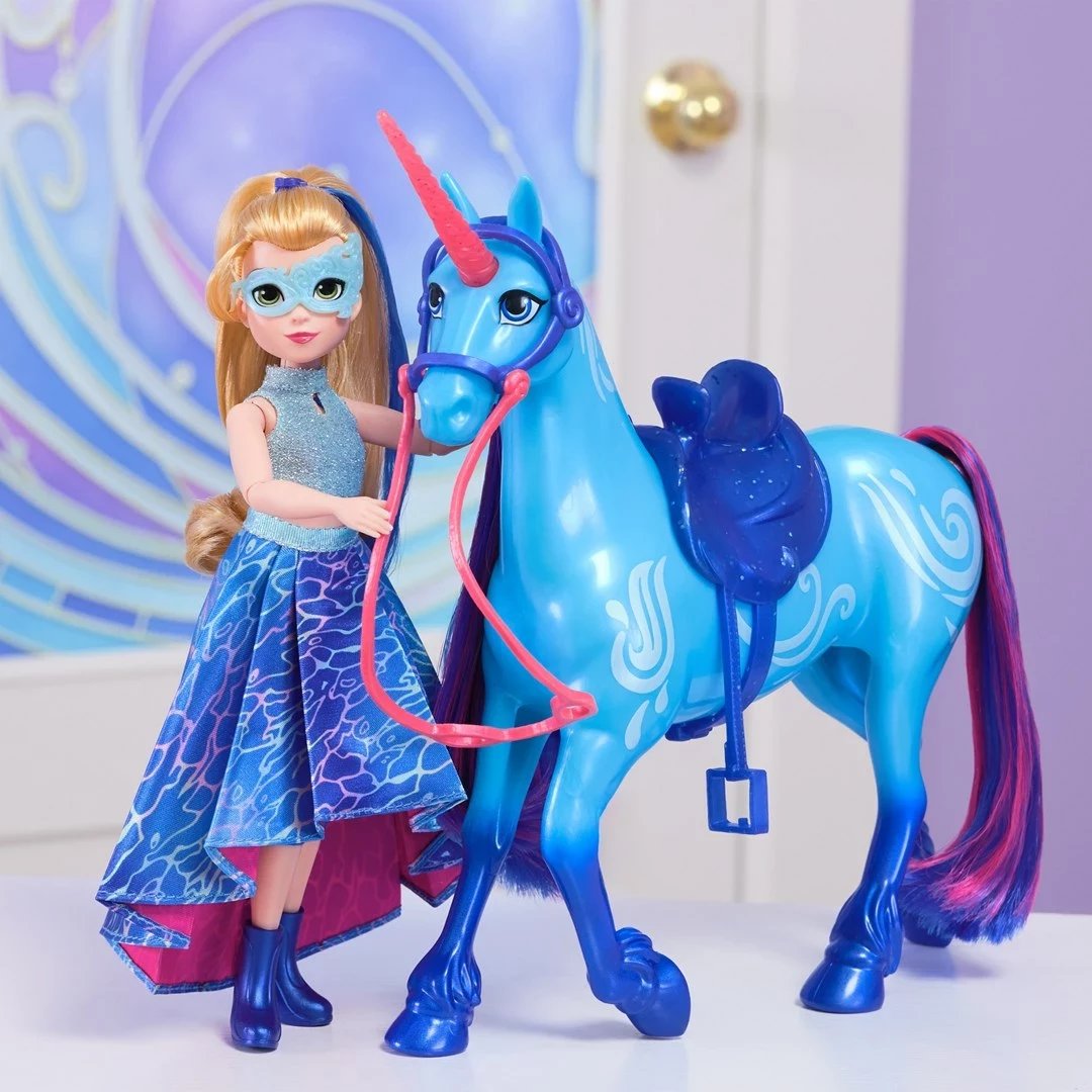 Lodër modë SPIN MASTER Unicorn Academy Isabel Deluxe Masquerade, Shumëngjyrëshe