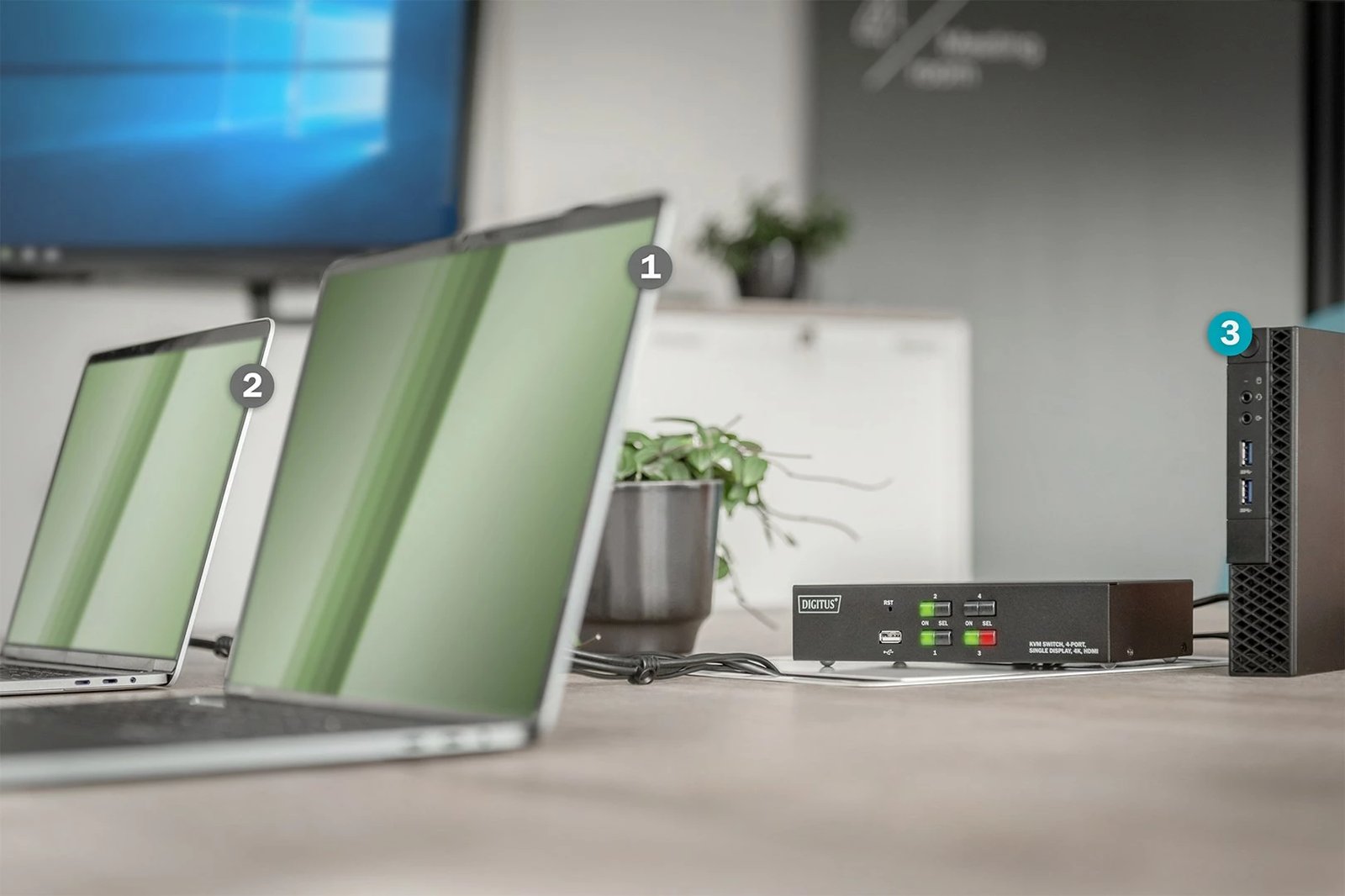 Switch KVM DIGITUS DS-12880, 4 porta, 4K, HDMI, i zi