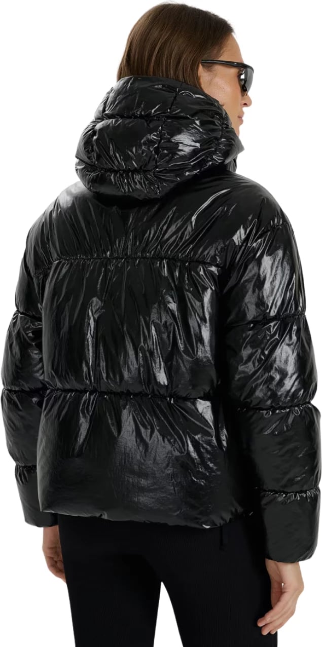 Jakne dimri për femra 4F, e zezë